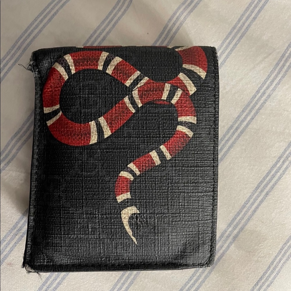 Gucci wallet - Picture 2 of 5